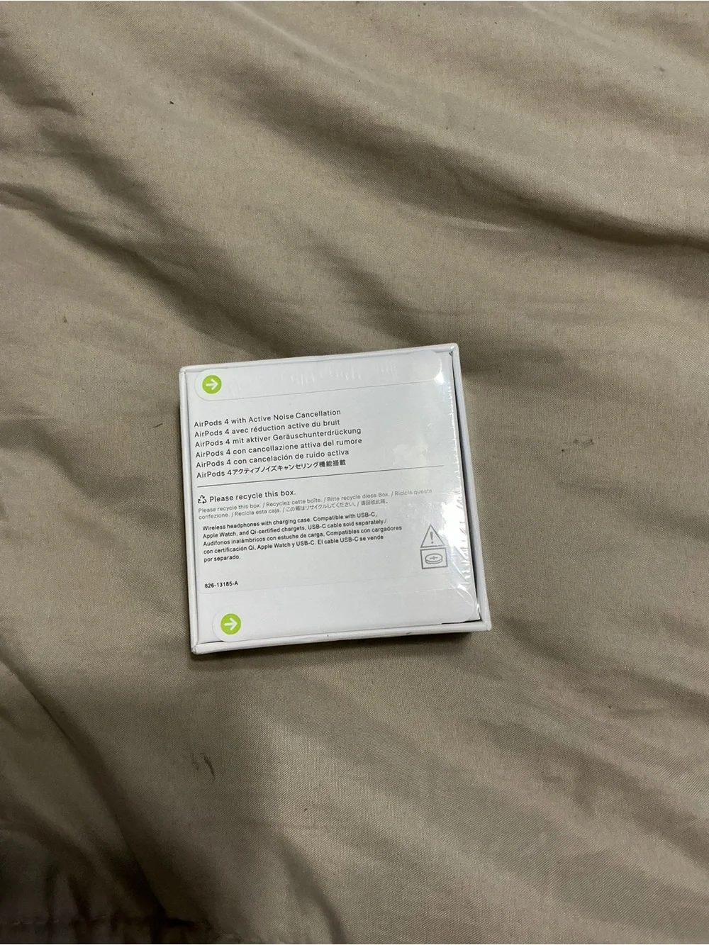 Apple White AirPods gen 4  (Wireless Earbuds)
